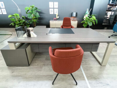 Ryder 1 – Executive Desk With Leather Details With Optional Credenza Unit 01