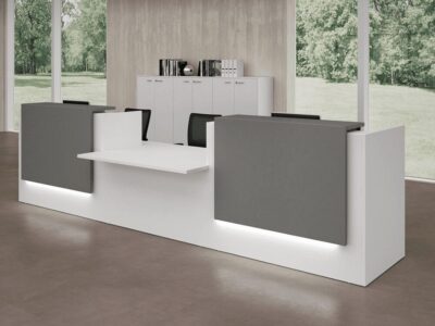 Nero 3 – Straight Reception Desk with Middle Low Counter