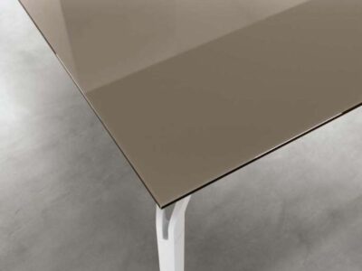 Vinny 2 – Lacquered Glass Top Executive Desk With Aluminium Legs 1