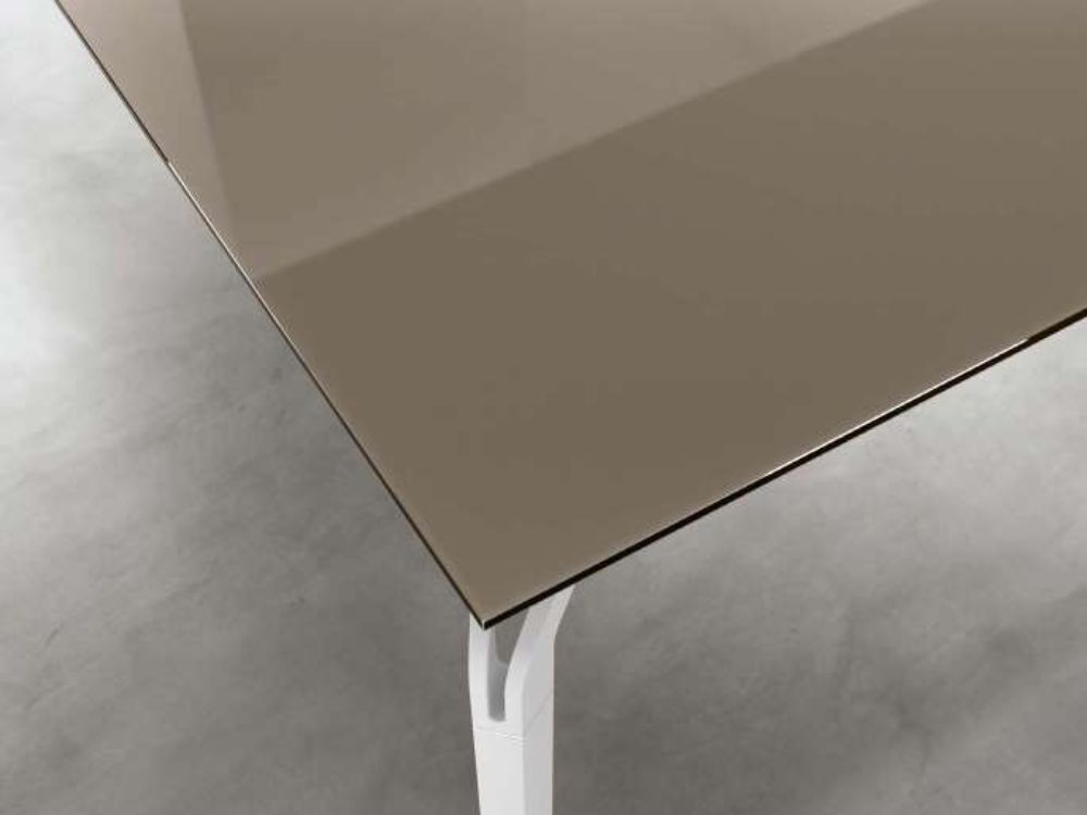 Vinny 2 – Lacquered Glass Top Executive Desk With Aluminium Legs 1